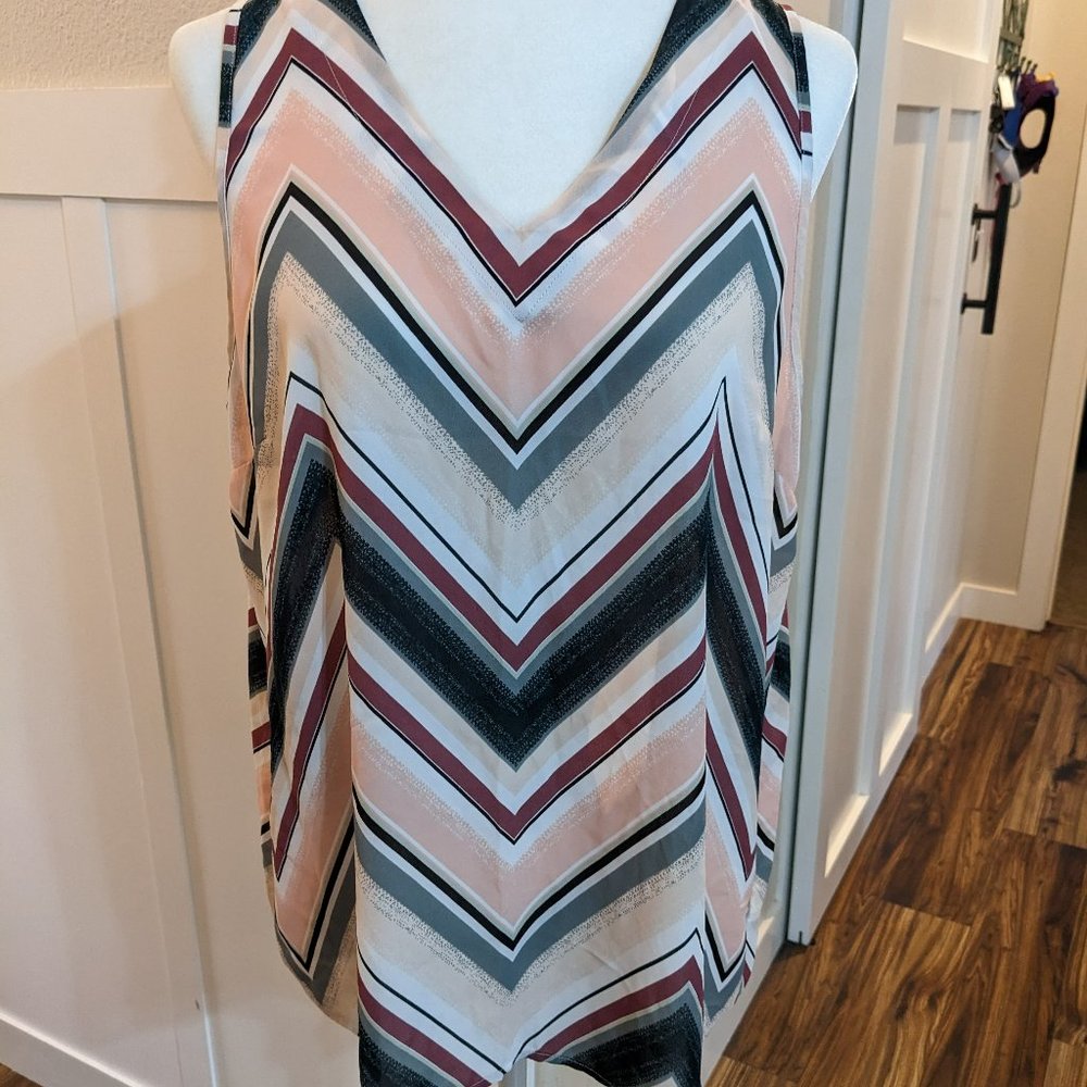 Multicolor Chevron Bar Back Tank Top L
